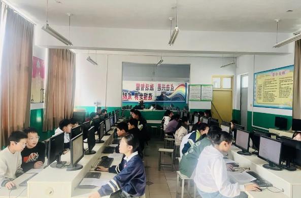 焦作市道清小學開展新學期心理健康測評活動.jpg